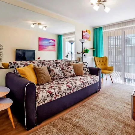 Spoko, Basen, Sauna, Aneks Kuchenny, Morze 300m Apartment Kolobrzeg